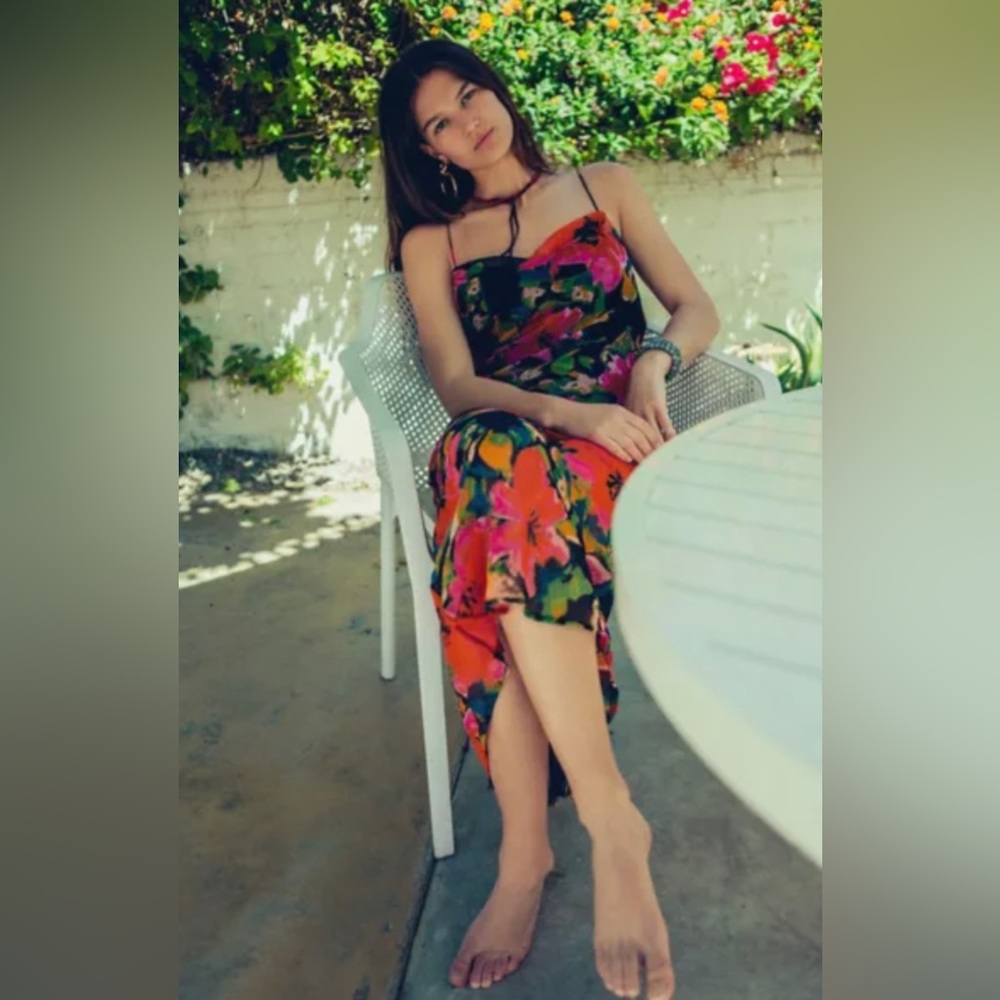UO Rosalia Chiffon Maxi Dress
